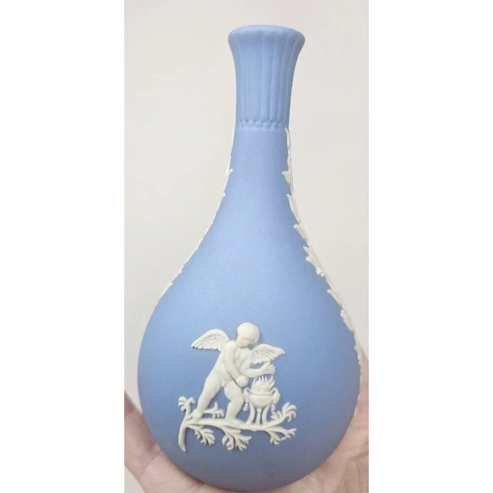 Vintage Wedgwood Blue Jasperware Bud Vase Cherubs 5.25